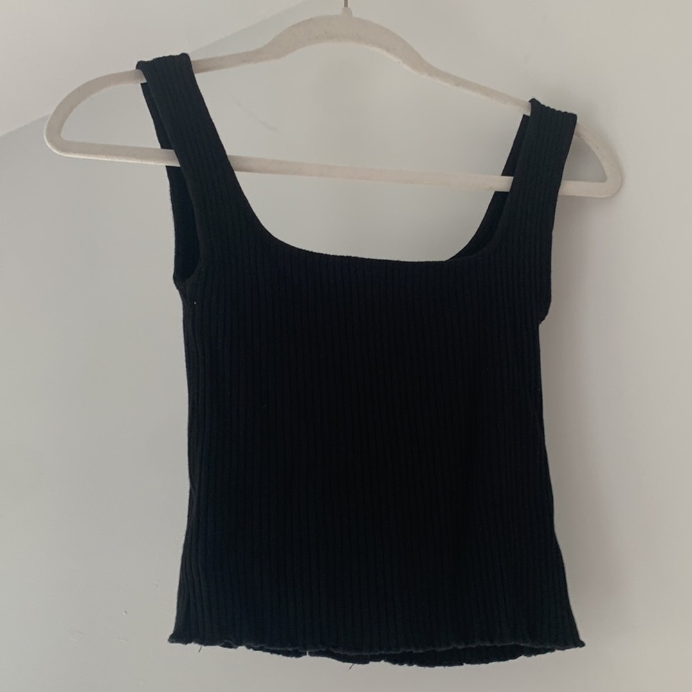 Comune Cropped Ripped Button Down Tank with Ruffled Hem - Picture 5 of 8